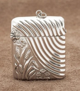 Antique Victorian Sterling Silver Aesthetic Design Vesta Case Hallmarked 1893 - Picture 1 of 9