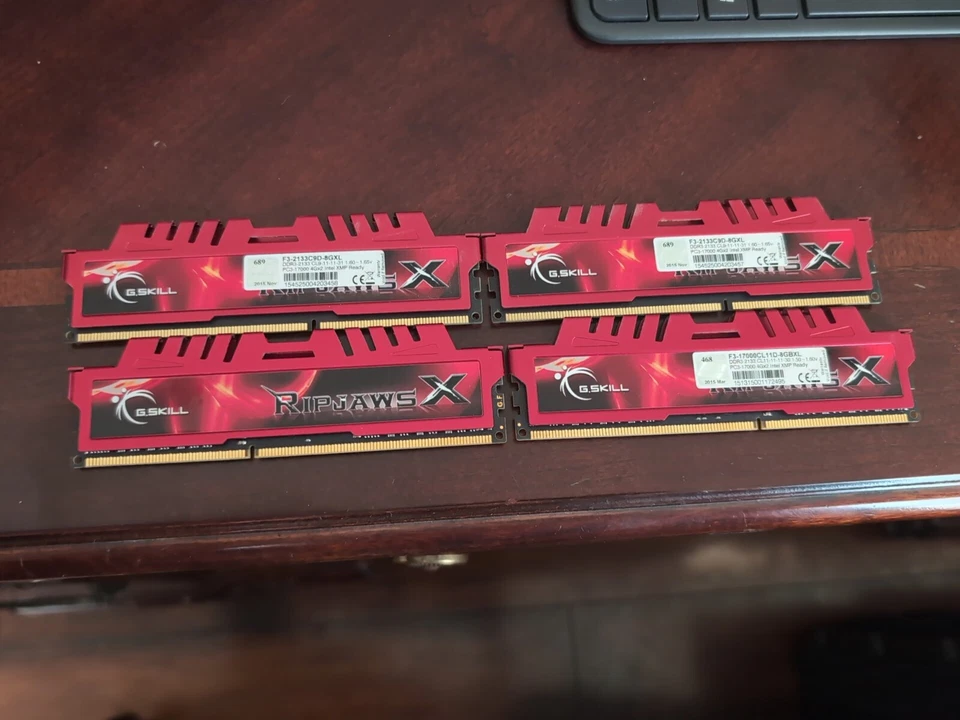 G. SKILL 4 GB DIMM 2133 MHz PC3-17000 DDR3 SDRAM Memory (F3-17000CL11D-8GBXL) - Image 1 of 2