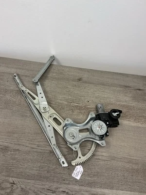 Toyota Prius Prime 2017 usado ventana delantera izquierda regulador y motor Foto 1 de 4