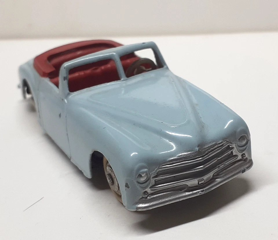 1/43 Authentique Dinky Toys:  Simca 8 Sport - Photo 1/4