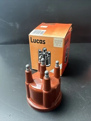 DDB493 Distributor Cap for Ford Granada 1.8, Scorpio 2.0 & Sierra 2.0 - Image 1 of 3