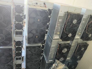 Antminer S19XP, 100% Working, Shipping From Italy, Customs Cleared - Photo 1/1