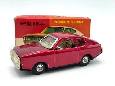 Vintage Friction Car Red China Modern Sedan Tin Toy MF 234 NEW OLD STOCK #AQ - Immagine 1 di 4