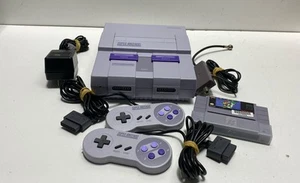 Nintendo SNES Konsole mit Zubehör Originalverpackt - Grau - Bild 1 von 6