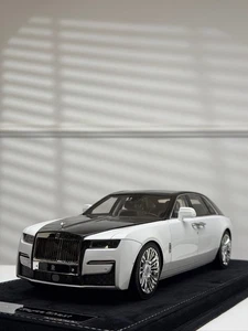 Rolls-Royce Ghost (White/ Black) [Henson&Heaven] 1/18 scale - Picture 1 of 4