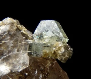 FLUORAPATITE & QUARTZ & TOURMALINE inclusions - PORTUGAL Panasqueira /pk779 - Picture 1 of 24