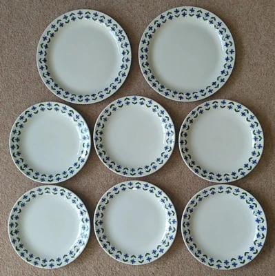 8 Vintage Midwinter 'Roselle' Tea Plates & Side Plates Blue & Green Floral Decor - Image 1 of 4