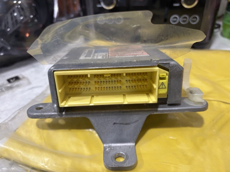 Módulo de control Subaru Legacy SRS Air Bag 2008 Foto 1 de 2