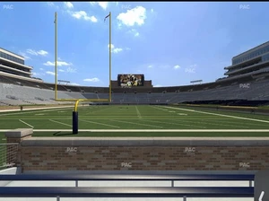 2 Notre Dame vs. Syracuse Football Tickets Sec 1 Row 5 (Third Row Of Section) - Picture 1 of 4