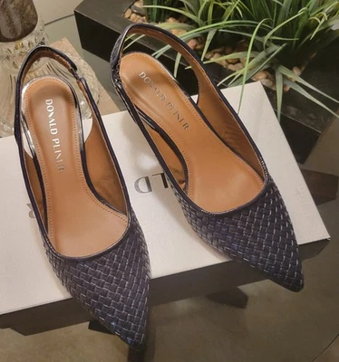 New DONALD PLINER Womens Navy Olympia Leather Slingback Pumps Sz 6.5M - Image 1 of 4