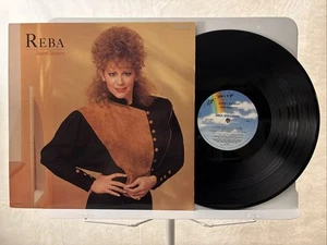Reba McEntire - Sweet Sixteen 1989 Vinyl LP - VG+/VG+ - Imagen 1 de 8