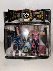 Bret Hart Shawn Michaels signed Autogramm Jakks Exclusive WWF Figur Montreal - Bild 1 von 9