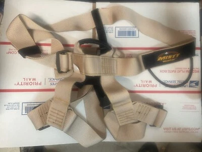 Arnés militar Misty Mountain Milroc con bolsa de malla Foto 1 de 4