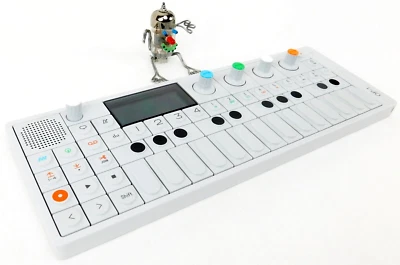 Teenage Engineering OP-1 Synthesizer Sampler +Neuwertig + 1,5Jahre Garantie - Bild 1 von 4