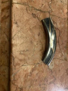 Jaguar XJ6 SERIES 3 & 4 1979- 1994 WINDSCREEN OE RH corner BAC 2150 CHROME RH - Picture 1 of 4