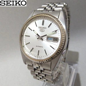 SEIKO 5 7009-3110 Automatic Silver Color Day Date Vintage Rare Men's Watch Japan - Picture 1 of 8