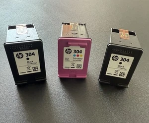 3 EMPTY Genuine HP 304 Cartridges ( 2 pieces BLACK, 1 piece TRI-COLOUR ) - Zdjęcie 1 z 4