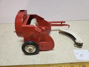 Toy Vintage 1960's Tru-Scale IH Forage Harvester / Chopper # 5 - Picture 1 of 6