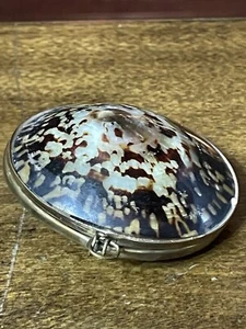 2.25"x2"x1.25" Vtg Brown Blister Shell Trinket Box - Picture 1 of 6