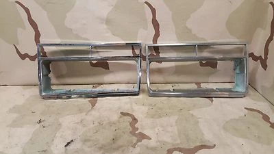 Borde bisel faros derecho e izquierdo Chevrolet El Camino 1982-1987 OEM Foto 1 de 4