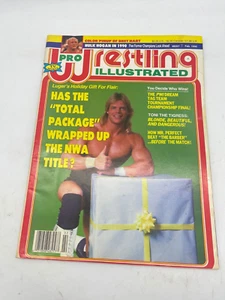 Pro Wrestling Illustrated Magazine Februar 1990 Lex Luger Cover Brett Hart Poster - Bild 1 von 4