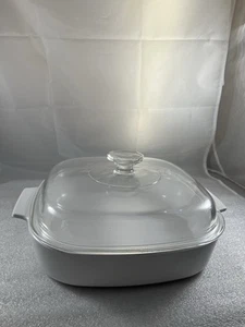Corning Ware White A-10B 2.5 liter Casserole with Pyrex A 12C Lid - Picture 1 of 8
