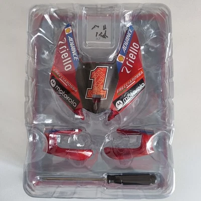 DUCATI DESMOSEDICI GP23 MOTOGP 2023  1:4  1° USCITA CON FASCICOLO DEAGOSTINI - Immagine 1 di 3