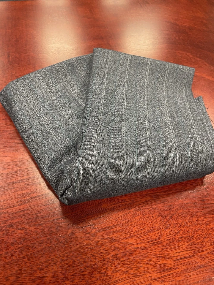 Tela de traje de mezcla de lana Mid Century NOS 2 yardas azul gris a rayas años 40-60 Foto 1 de 3