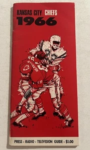 1966 KANSAS CITY CHIEFS Media Guide Yearbook Len DAWSON Bobby BELL Otis TAYLOR - Picture 1 of 5