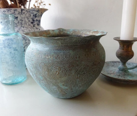 Antique Indian brass jardiniere, small engraved Indian verdigris brass planter Cover