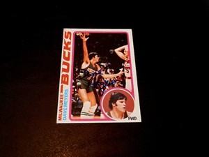 Dave Meyers 1978 Topps #8 Autographed Milwaukee Bucks Card AUTO '70s NBA