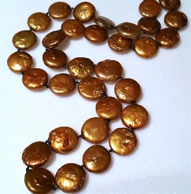 LOVELY NATURAL LUSTROUS GOLDEN COIN PEARL NECKLACE, 17" LONG. - Image 1 of 3