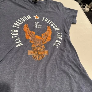 WOMEN'S  Harley Davidson  SHORT SLEEVED T-SHIRT Gillette, WY Size Medium GRAY - Picture 1 of 8