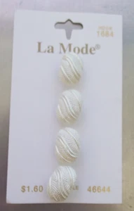 La Mode original card 4 buttons white 5/8" - Picture 1 of 2