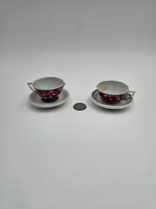 Juego de tazas de té y platillos de lata en miniatura vintage inigualables - Imagen 1 de 3