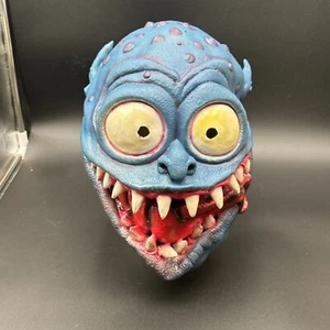 Vintage 1999 Mask Illusions Goofy Ghoul Blue Monster Mask Halloween - Picture 1 of 6