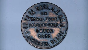 Moneda medalla masónica Sibert Gatun Lodge A F & A M 1973 zona del canal de Panamá albañil - Imagen 1 de 19