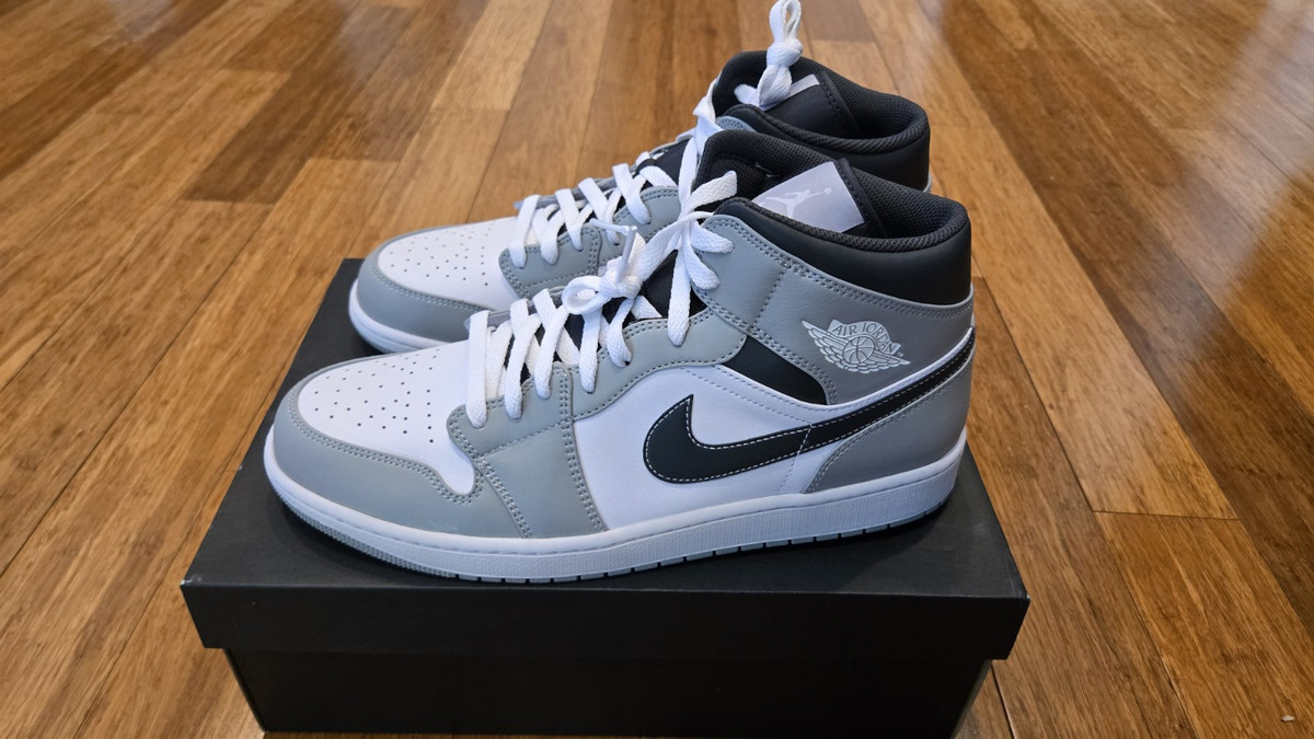 Jordan 1 Mid Light Smoke Grey | eBay Jordan 1 Mid Light Smoke Grey | eBay
