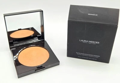 Polvo horneado Laura Mercier Matte Radiance ~ Bronce 02 ~ Nuevo en caja ~ Envío gratuito rápido Foto 1 de 3
