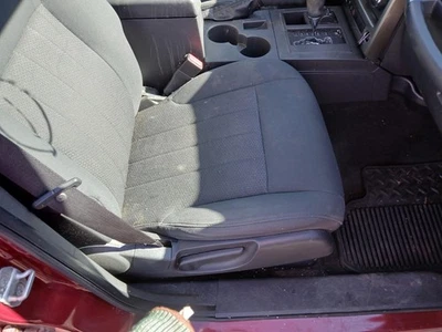 Used Front Right Seat Front fits: 2011 Jeep Liberty without air bag bucket LHD c - Image 1 of 4