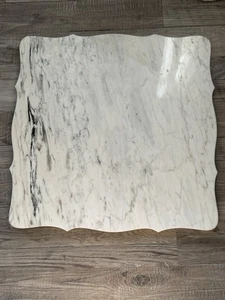 Mesa de mármol italiano, tapa solo 24”x24” X 1” blanca con gris - Imagen 1 de 8
