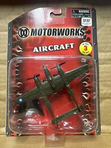 P-38 Lightning WW2 Airplane Maisto Motorworks Diecast Model With Stand - Picture 1 of 3