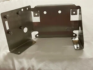 MERCRUISER TRIM PUMP BRACKET STAINLESS STEEL 862548A-1 PH200-T066 - 4 BOLTS - Picture 1 of 4