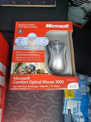 Microsoft Comfort Optical Mouse 3000 Magnifier PC MAC NEW Sealed - Image 1 of 3