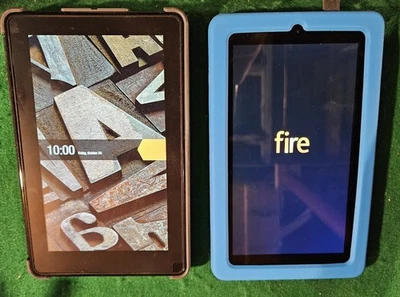 2 Kindle Fire Tablets For Parts - Image 1 of 4