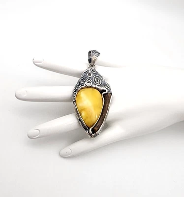 NEW NATURAL YELLOW BALTIC AMBER & WOOD OXIDIZED STERLING SILVER ARTISTIC PENDANT - Image 1 of 4