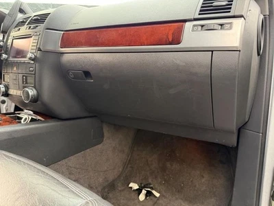 Vano portaoggetti VW Touareg I 7L P22085003 - Immagine 1 di 3