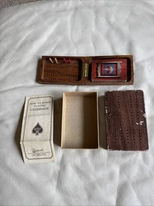 Vintage Travel Size Folding Stancraft Walnut Cribbage Board MODEL 5024 With Box - Bild 1 von 3
