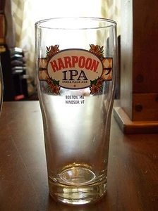 Harpoon I.P.A. India Pale Ale Pint Beer Glass - Boston MA, Windsor VT Breweriana - Picture 1 of 1