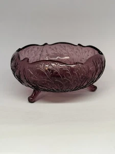 VTG 1934 FENTON AMETHYST SILVERTONE WISTERIA THREE FOOTED BOWL 6.5" x 3.5" - Picture 1 of 3